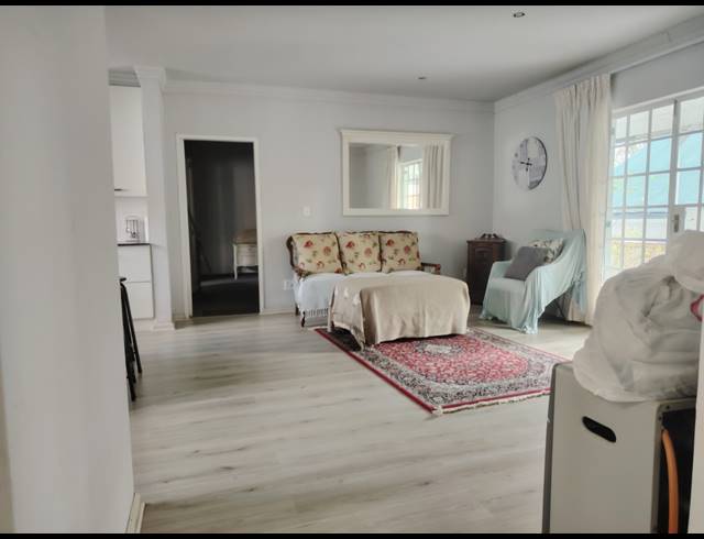 3 BEDROOM FREEHOLD FOR SALE IN VORNA VALLEY